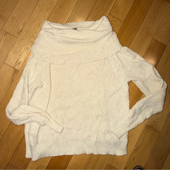 Free People Cream Cowl Neck Sweater large - Picture 2 of 8